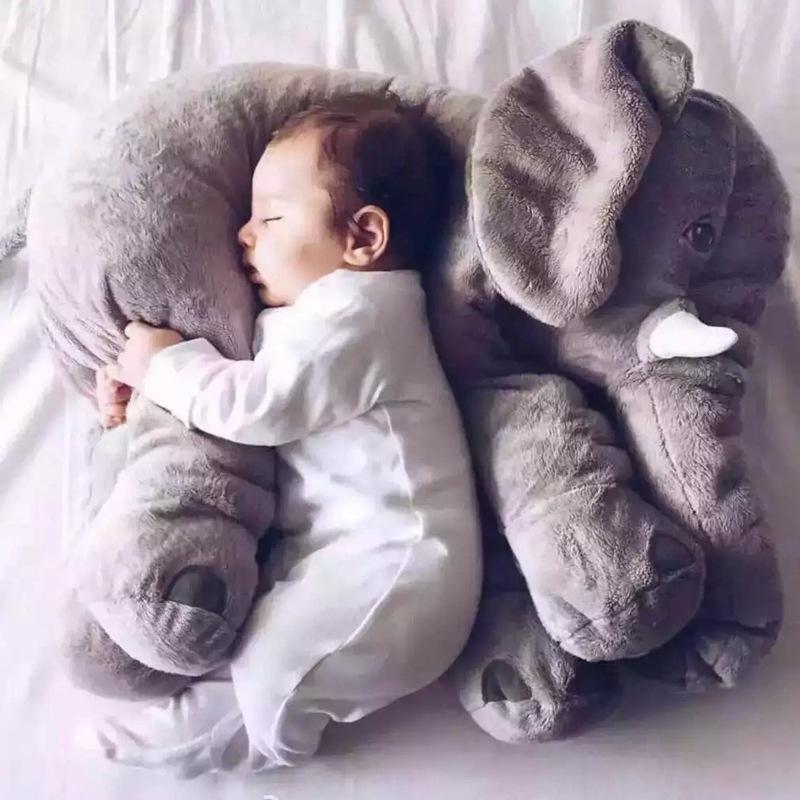 Éléphant en peluche doux et confortable