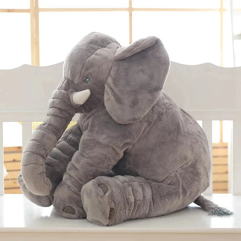 Éléphant en peluche doux et confortable