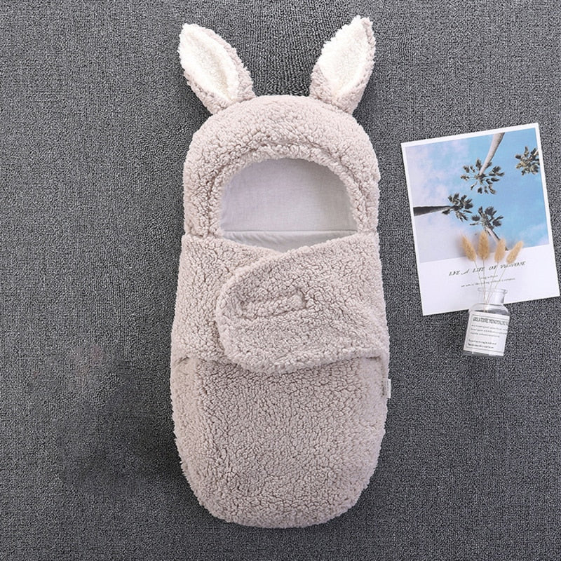 Nid d'ange lapin doux et chaud pour bébé